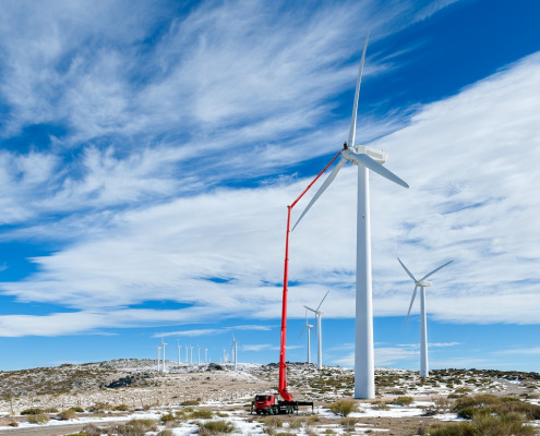 Hubarbeitsbühnen mieten für Montagearbeiten an Windkraftanlagen von Thömen